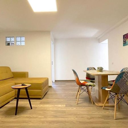 Well Prettyplaces Apartment 001 Brasov Exterior photo